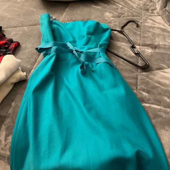 Dresses | Ann Taylor Formal Green Dress Size 2 | Poshmark